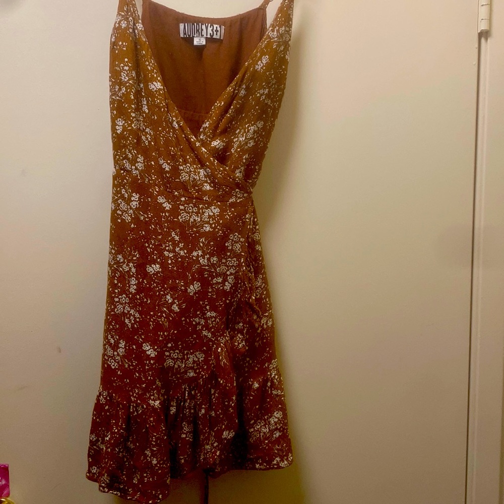 Size small Audrey3+1 spring dress worn once. Runs a little short